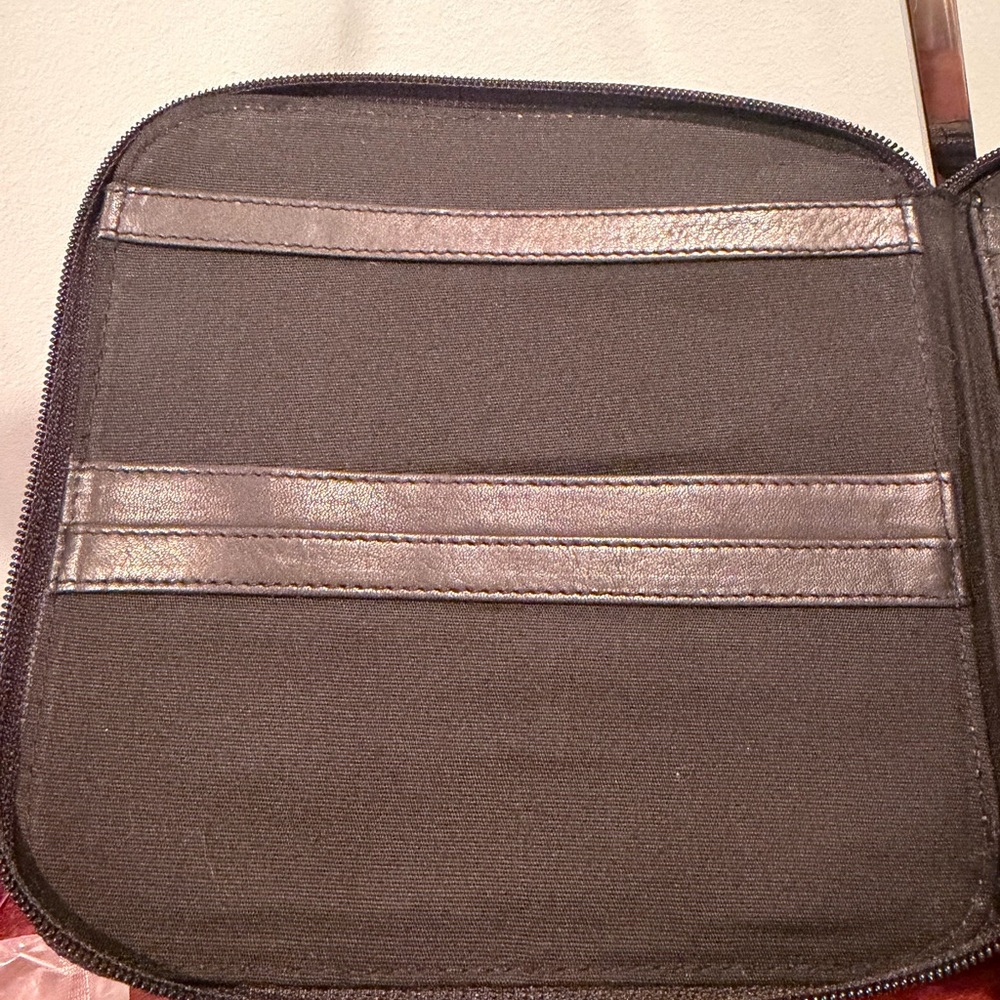 HOBO Black Leather Crossbody Bag - Picture 6 of 8